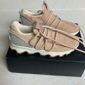 Sorel Kinetic Lace Tennis Shoes